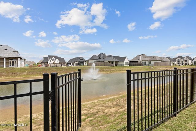 208 Sabal Bend Drive, Youngsville, LA 70592