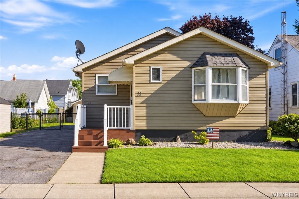 11 Schuler Avenue, Tonawanda, NY 14150