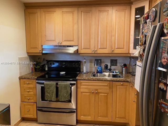 100 Edgewater Dr 102, Coral Gables, FL 33133