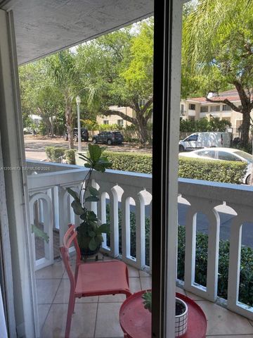 100 Edgewater Dr 102, Coral Gables, FL 33133