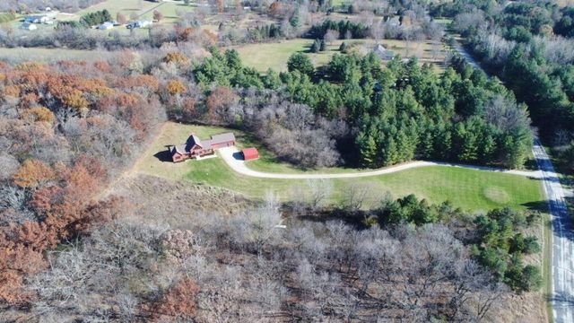 W7918 Timber TRAIL, Whitewater, WI 53190