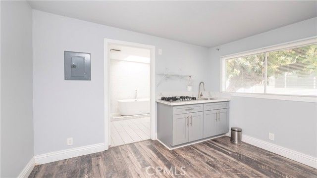 1541 N Stanley Avenue, Los Angeles, CA 90046