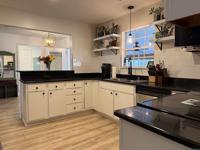 1505 Hawkwood Road, Sherwood, AR 72120