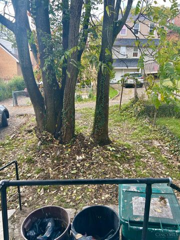 1613 Wyoming Avenue, Cincinnati, OH 45205
