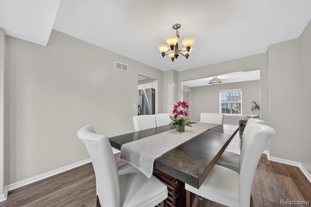 1029 White Trail, Wixom, MI 48393