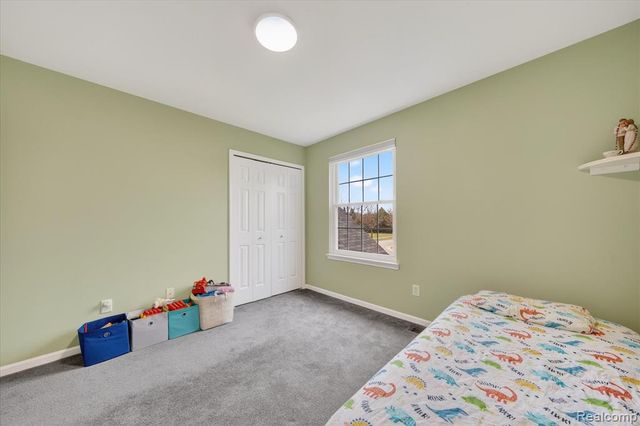 1029 White Trail, Wixom, MI 48393