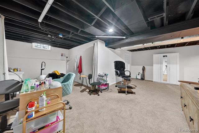 1029 White Trail, Wixom, MI 48393