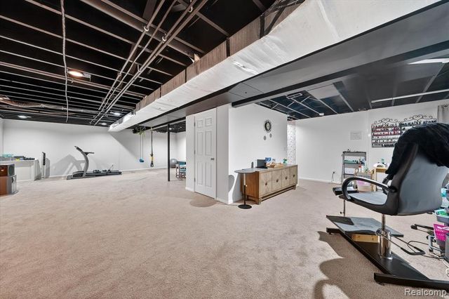 1029 White Trail, Wixom, MI 48393