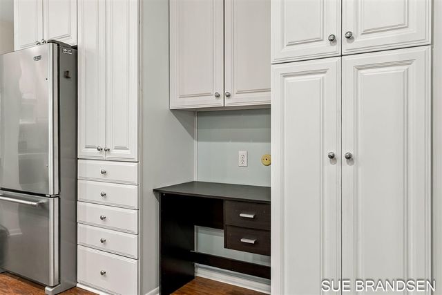 23 E 30th Street, Holland, MI 49423