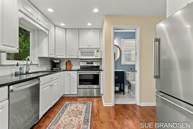 23 E 30th Street, Holland, MI 49423