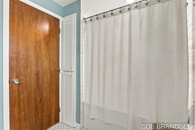 23 E 30th Street, Holland, MI 49423