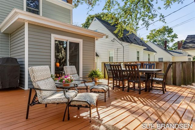 23 E 30th Street, Holland, MI 49423