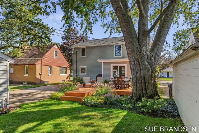23 E 30th Street, Holland, MI 49423