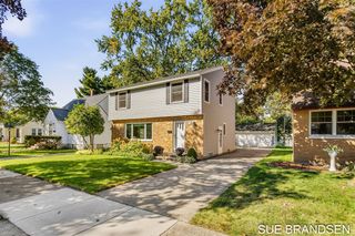 23 E 30th Street, Holland, MI 49423