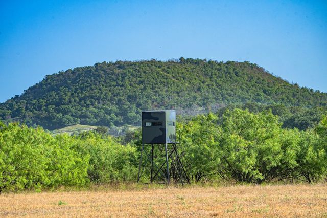 3021 Fm-1689, Comanche, TX 76442