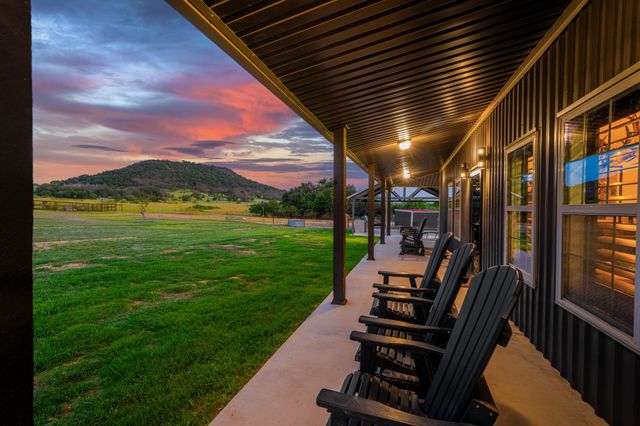 3021 Fm-1689, Comanche, TX 76442