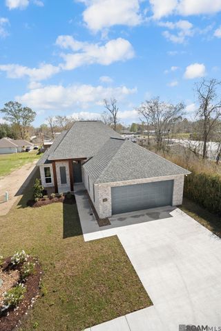16280 Fort St John St, Prairieville, LA 70769