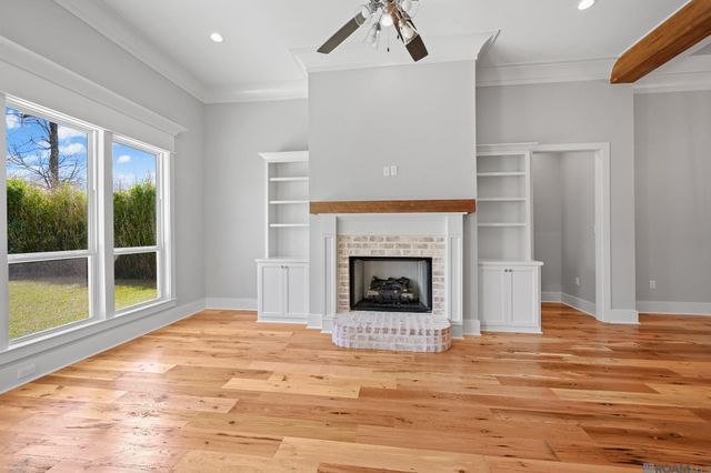 16280 Fort St John St, Prairieville, LA 70769