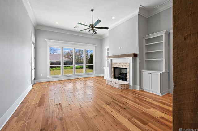 16280 Fort St John St, Prairieville, LA 70769