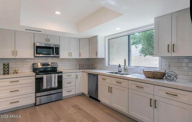 8330 E SAN BENITO Drive, Scottsdale, AZ 85258
