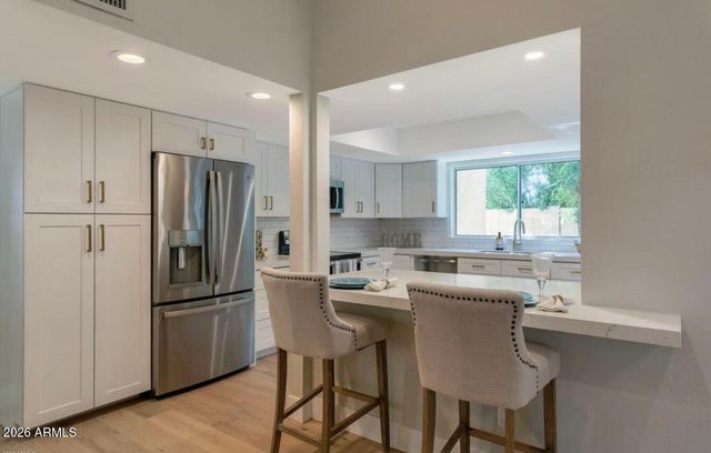 8330 E SAN BENITO Drive, Scottsdale, AZ 85258