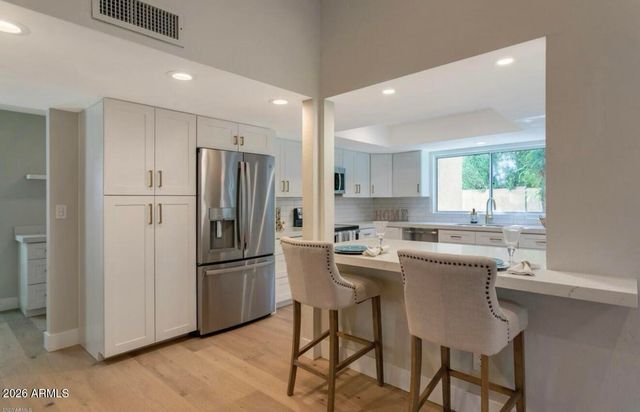 8330 E SAN BENITO Drive, Scottsdale, AZ 85258