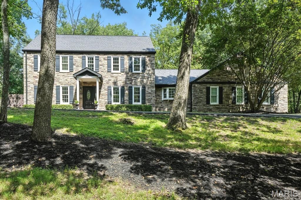 1812 Oak Tree Ridge Road, Wildwood, MO 63005