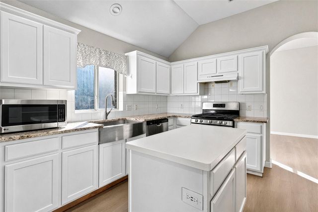 8248 Montoya CIR, Austin, TX 78717