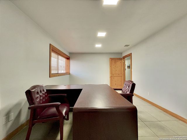 201 Houston St, George West, TX 78022