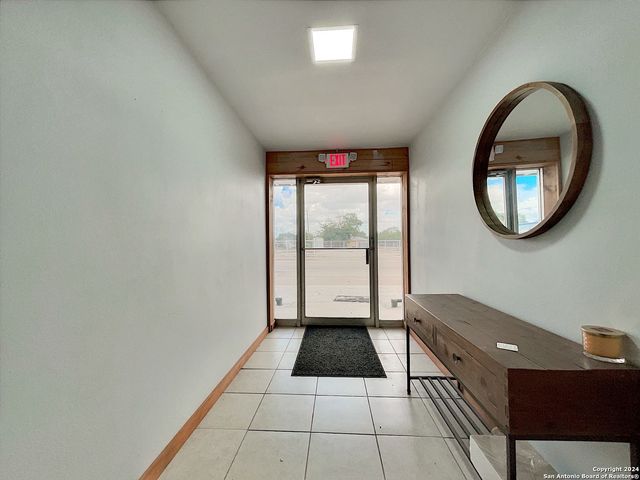 201 Houston St, George West, TX 78022