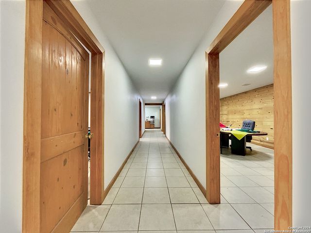 201 Houston St, George West, TX 78022