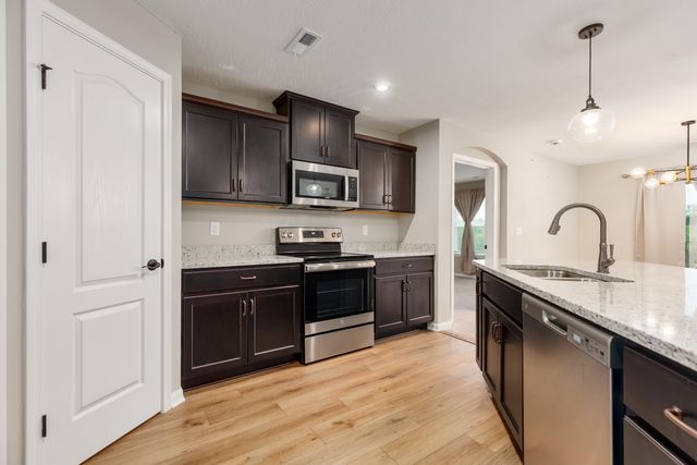 7757 Devonshire Drive, Alexandria, KY 41001