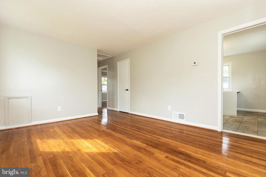 9716 53RD AVE, College Park, MD 20740