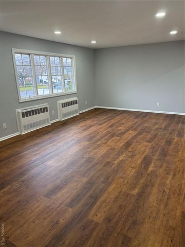 1536 5th Street, West Babylon, NY 11704