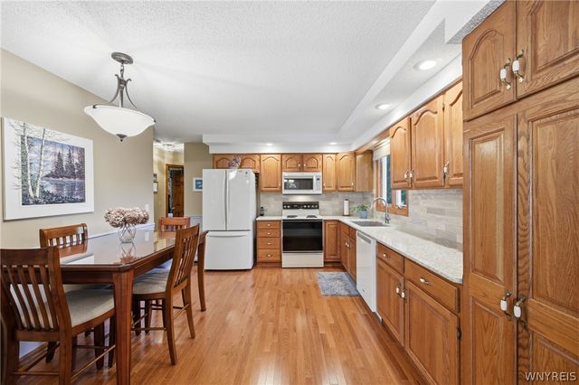 83 Michaels, Lancaster, NY 14086