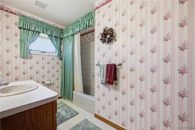 83 Michaels, Lancaster, NY 14086