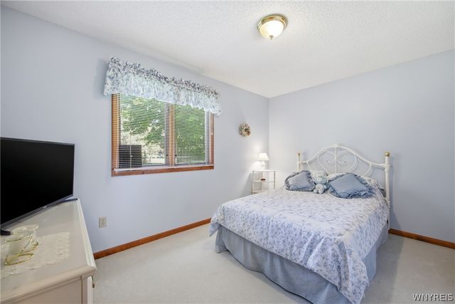83 Michaels, Lancaster, NY 14086