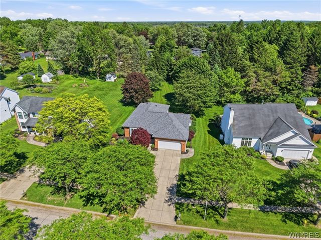 83 Michaels, Lancaster, NY 14086