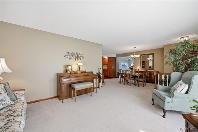 83 Michaels, Lancaster, NY 14086
