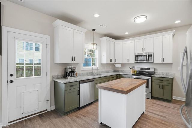 2016 Jefferson ST, Chesapeake, VA 23324