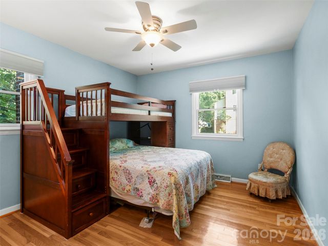 101 Castlerock Drive, Asheville, NC 28806