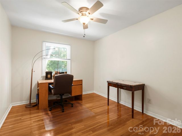 101 Castlerock Drive, Asheville, NC 28806