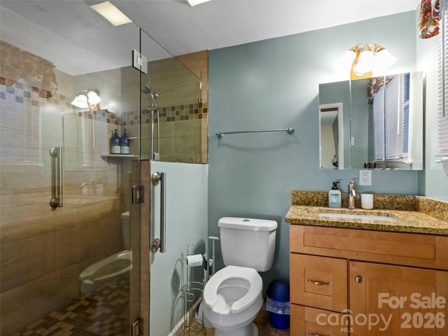 101 Castlerock Drive, Asheville, NC 28806