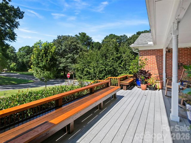 101 Castlerock Drive, Asheville, NC 28806