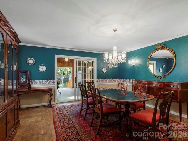 101 Castlerock Drive, Asheville, NC 28806