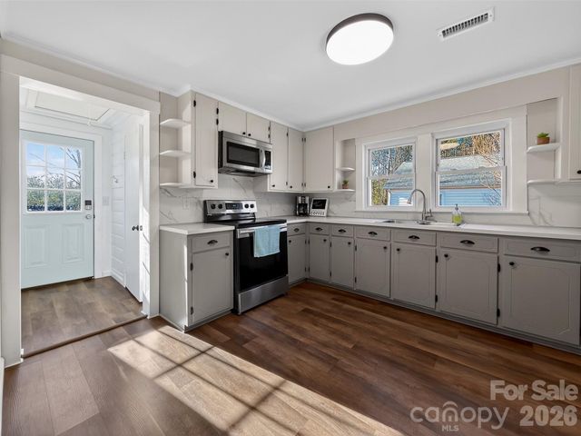 161 Walker Lake Road, Forest City, NC 28043