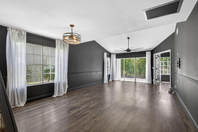936 Honeytree Lane A, Wellington, FL 33414