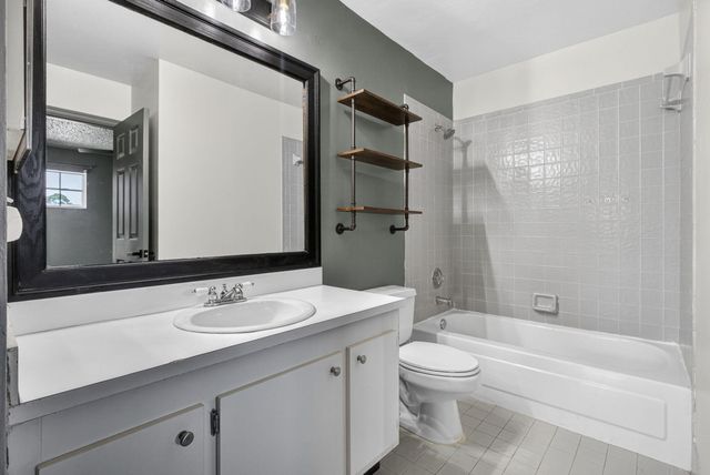 936 Honeytree Lane A, Wellington, FL 33414
