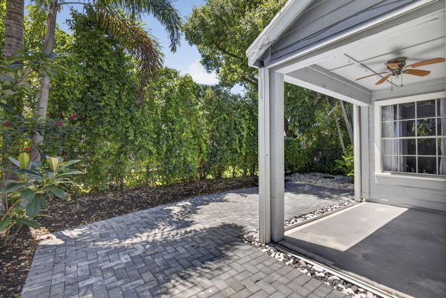 936 Honeytree Lane A, Wellington, FL 33414