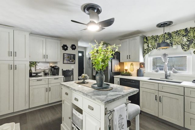 10 Frances Street, Franklin, NH 03235